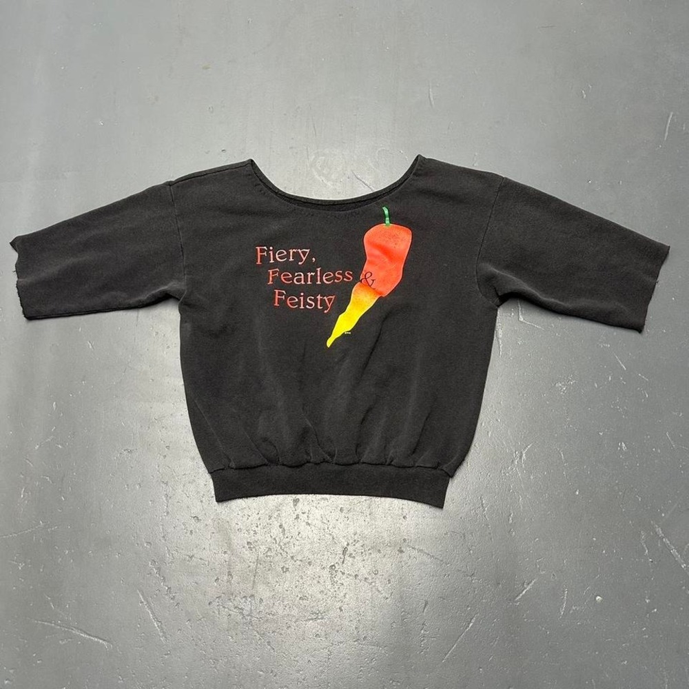 Vintage 80s black women's chili pepper "Fiery, fearless, feisty" cutoff crewneck